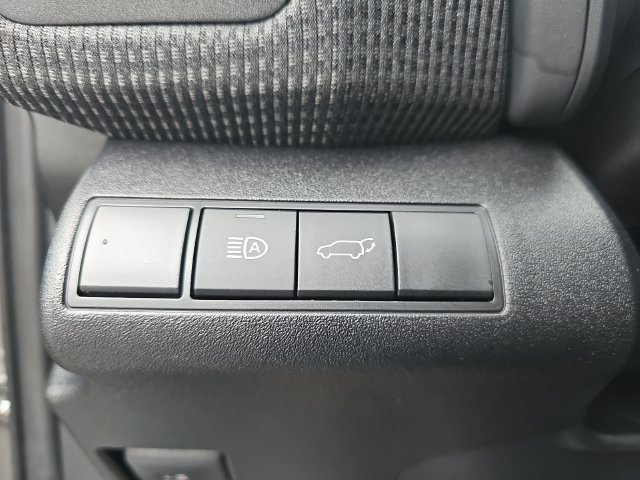Used 2025 Toyota bZ4X FWD image 26