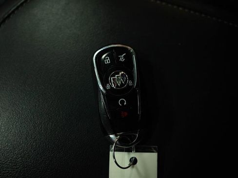 Used 2024 Buick Enclave Premium image 26