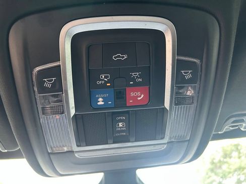 Used 2020 RAM 1500 Limited w/ Body Color Bumper Group RWD image 30