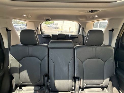 Used 2023 Honda Pilot Elite image 13
