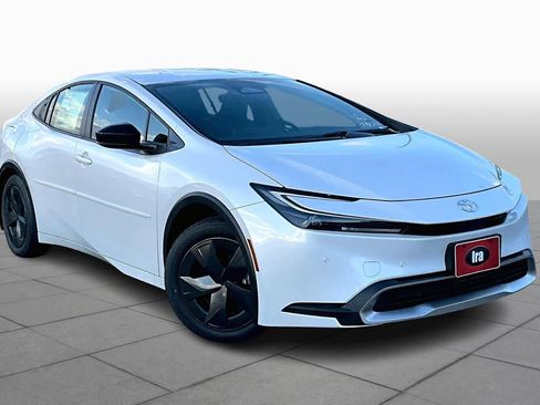 New 2026 Toyota Prius Plug-In Hybrid image 2