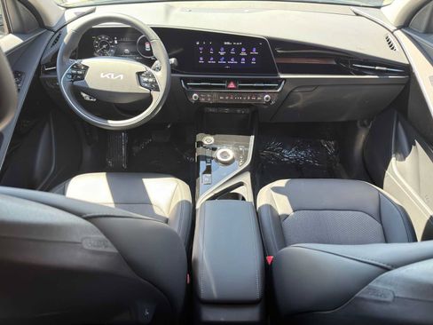 Used 2025 Kia Niro Wind FWD image 26