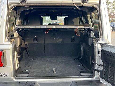 Used 2024 Jeep Wrangler Unlimited Rubicon image 11