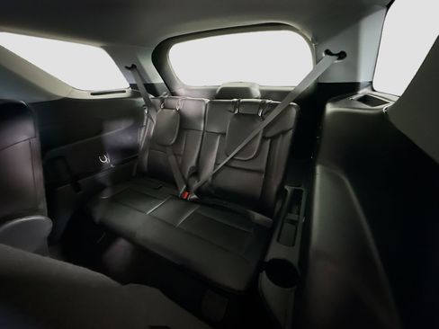 Used 2023 Ford Explorer XLT w/ Equipment Group 202A RWD image 41