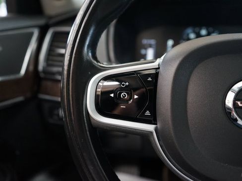 Used 2019 Volvo XC90 T5 Momentum w/ Protection Package image 33