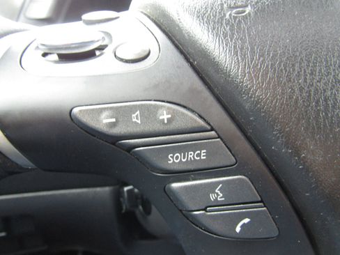 Used 2019 INFINITI QX60 Luxe w/ Essential Package image 39