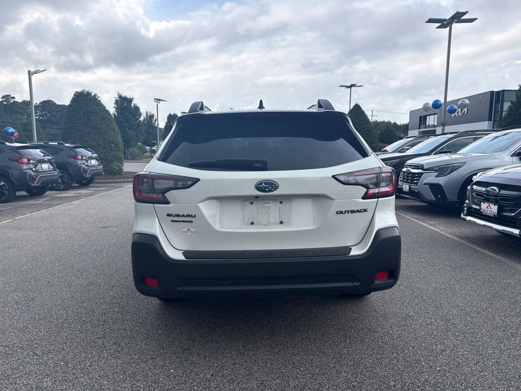 Used 2024 Subaru Outback Onyx Edition AWD/4WD image 4