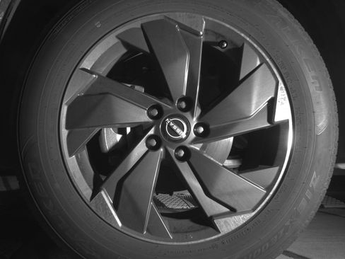 Used 2025 Nissan Rogue SV image 12