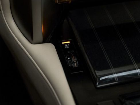 Used 2021 Lexus GX 460 Premium image 24