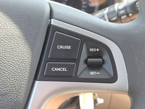 Used 2014 Hyundai Accent GS FWD image 10
