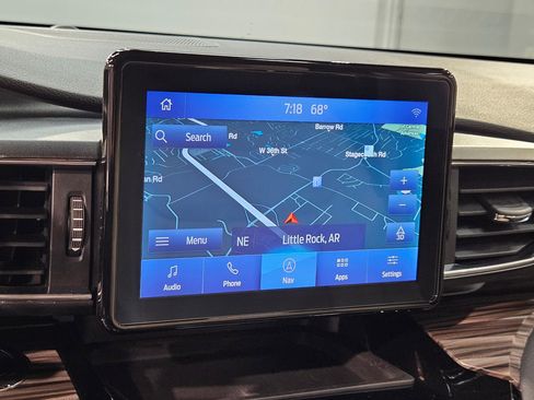 Used 2023 Ford Explorer Limited AWD/4WD image 30