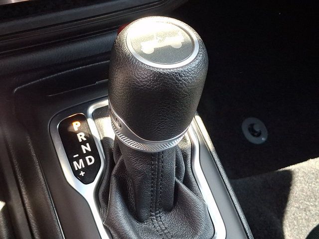 Used 2021 Jeep Wrangler Sport AWD/4WD image 13