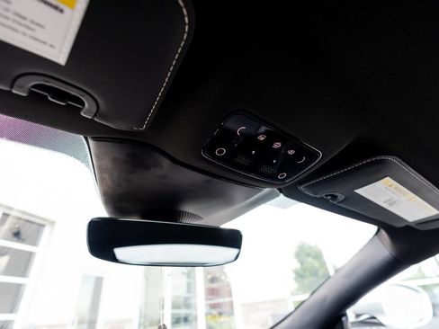 Used 2022 Ferrari Roma RWD image 41