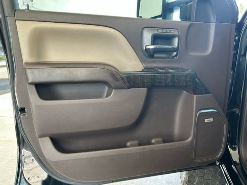Used 2016 GMC Sierra 3500 Denali w/ Duramax Plus Package AWD/4WD image 39