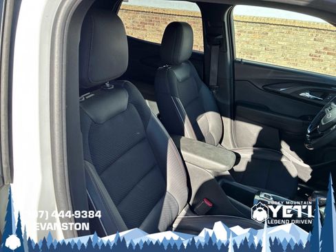 Used 2023 Chevrolet TrailBlazer RS w/ Convenience Package image 26