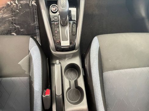 Used 2025 Nissan Versa SV FWD image 45
