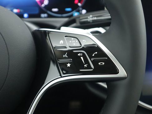 New 2026 Mercedes-Benz E 450 4MATIC All-Terrain Wagon image 13