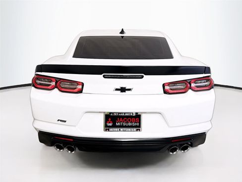 Used 2021 Chevrolet Camaro LT w/ 1LE Track Performance Package RWD image 6