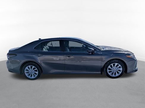 Used 2023 Toyota Camry LE image 2