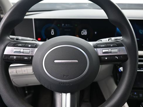 Used 2025 Hyundai Tucson SEL AWD/4WD image 17