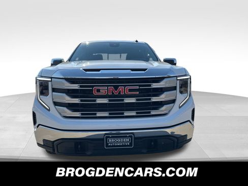 New 2026 GMC Sierra 1500 SLE w/ X31 Off-Road Package image 9