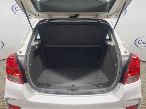 Used 2018 Chevrolet Trax LS image 25