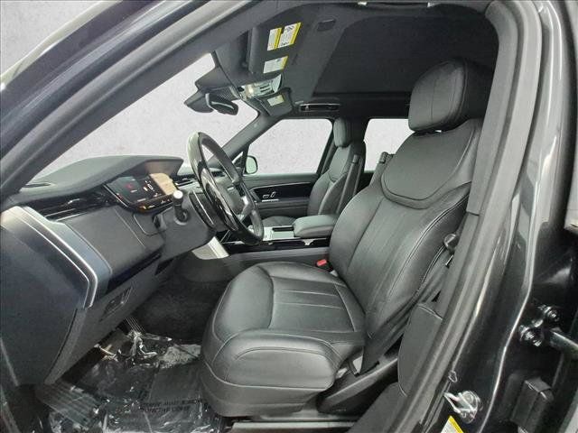 Certified 2025 Land Rover Range Rover SE AWD/4WD image 17