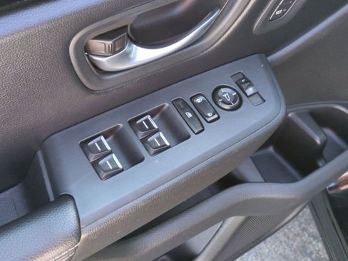 Used 2023 Honda Pilot EX-L image 13