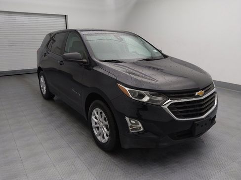 Used 2020 Chevrolet Equinox LS w/ LS Convenience Package AWD/4WD image 13