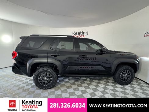 New 2026 Toyota 4Runner SR5 RWD image 4