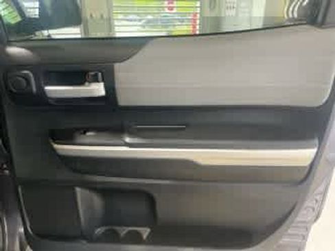 Used 2017 Toyota Tundra Limited w/ Limited Premium Package image 12