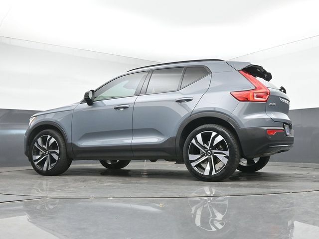 Used 2023 Volvo XC40 B5 Ultimate w/ Protection Package Premier AWD/4WD image 42