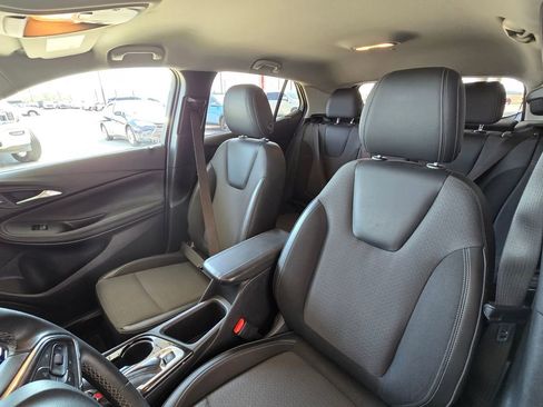 Used 2022 Buick Encore GX Select image 14