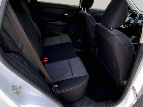 Used 2024 Nissan Rogue SV AWD/4WD image 20