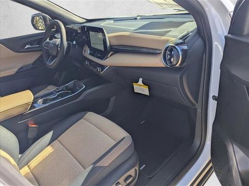 New 2026 Chevrolet Equinox ACTIV w/ Convenience Package III image 19