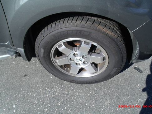 Used 2009 Honda Pilot Touring image 12