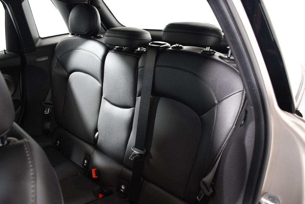Used 2022 MINI Cooper S w/ Premium Package FWD image 27