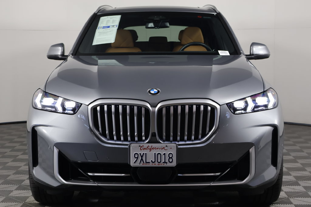 Certified 2026 BMW X5 xDrive40i AWD/4WD image 2