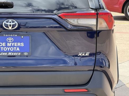 Used 2024 Toyota RAV4 XLE FWD image 9