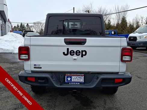 Used 2022 Jeep Gladiator Sport image 9
