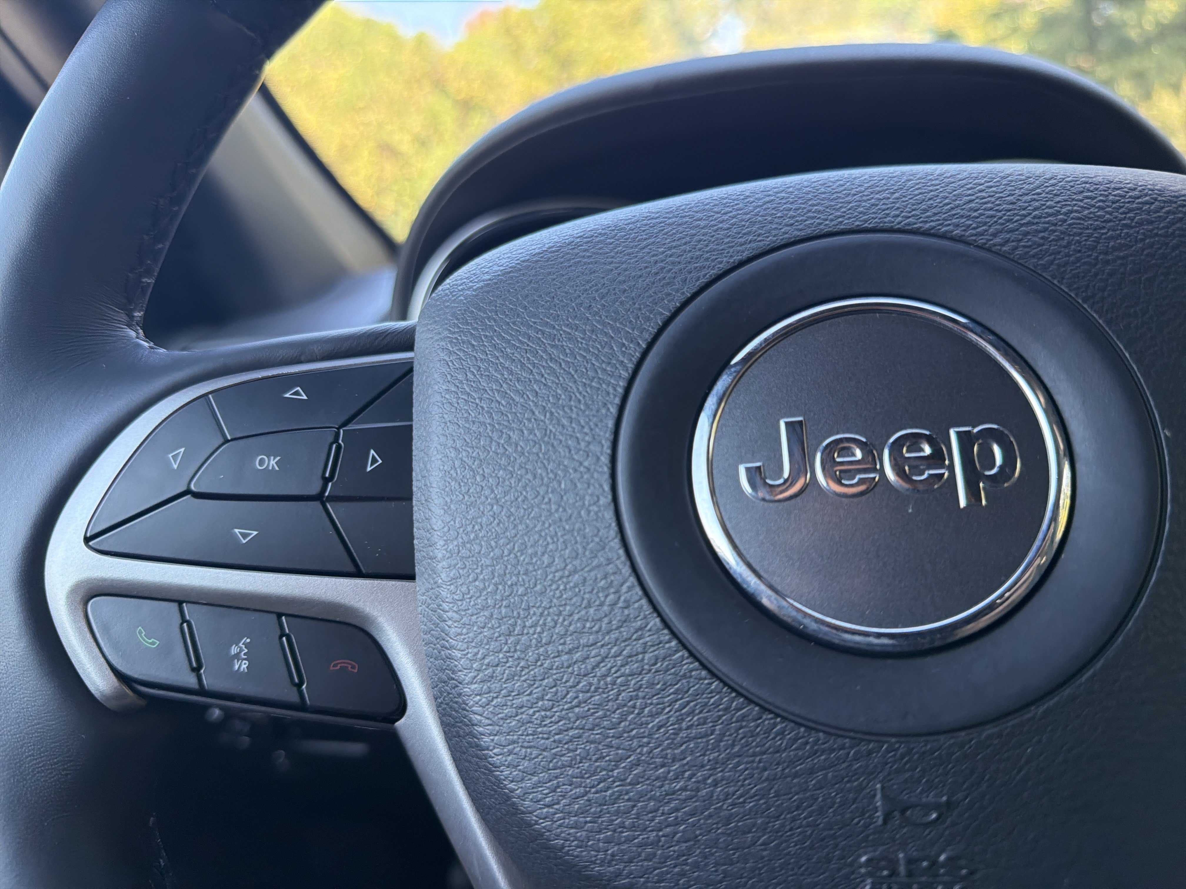 Used 2021 Jeep Grand Cherokee High Altitude AWD/4WD image 28
