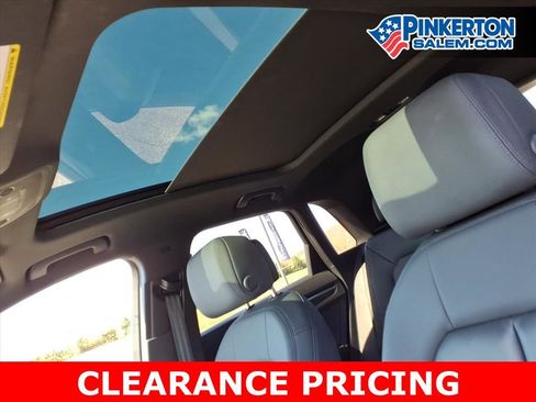 Used 2022 Audi Q3 2.0T Premium AWD/4WD image 12