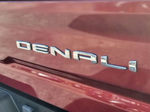 Used 2022 GMC Sierra 2500 Denali w/ Denali Ultimate Package image 5