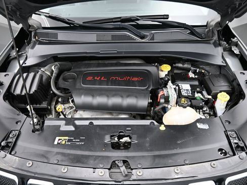 Used 2022 Jeep Compass Limited image 15