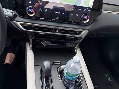 Used 2025 Lexus RX 350 Premium w/ Accessory Package (Z1) FWD image 8