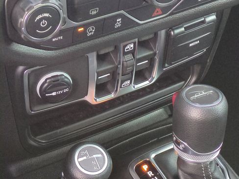 New 2026 Jeep Gladiator Sport image 30