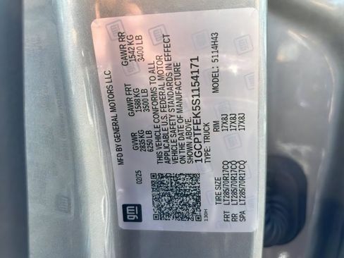 Used 2025 Chevrolet Colorado ZR2 AWD/4WD image 34