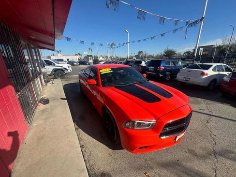 Used 2012 Dodge Charger R/T image 4