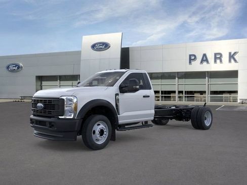 New 2026 Ford F550 4x4 Regular Cab Super Duty image 1