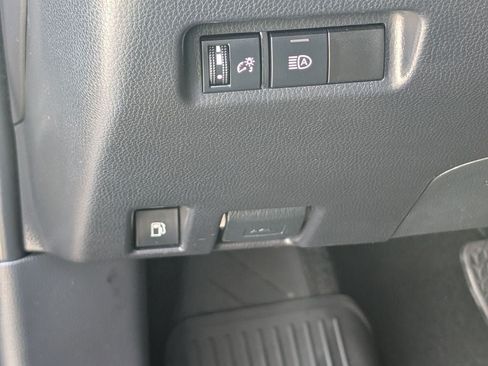 Certified 2025 Toyota RAV4 XLE AWD/4WD image 12